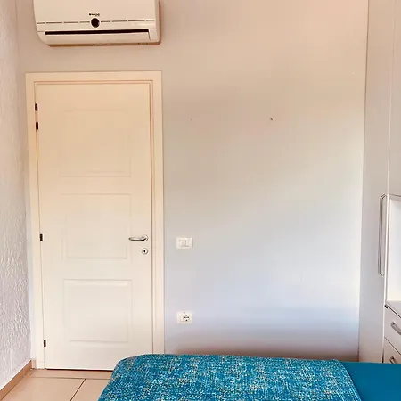 شقة Azure Sea View Escape فلورا